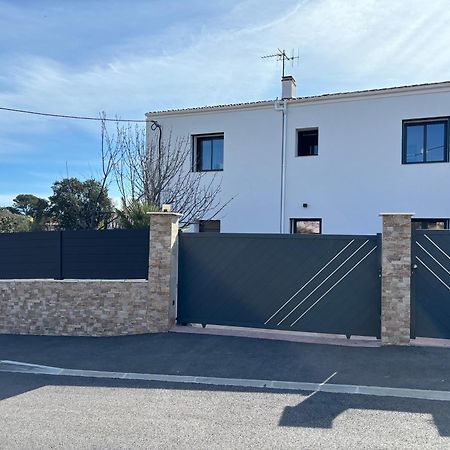 F2/4 Pers Plage-Commerces A Pieds-Parking Prive Saint Aygulf Kültér fotó